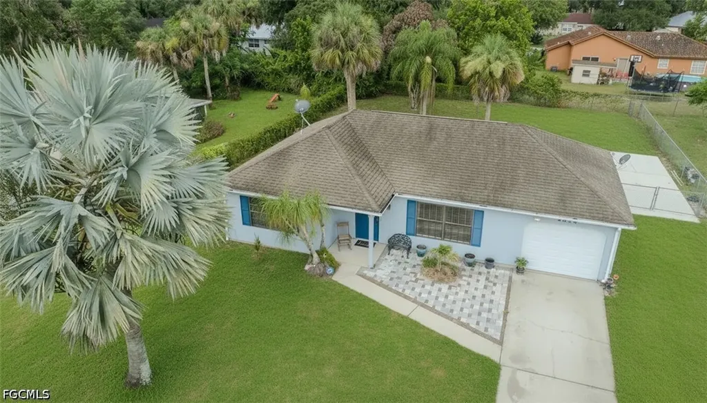 4016 E Sunflower Circle Labelle FL 33935