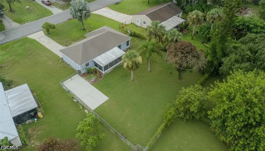 4016 E Sunflower Circle Labelle FL 33935