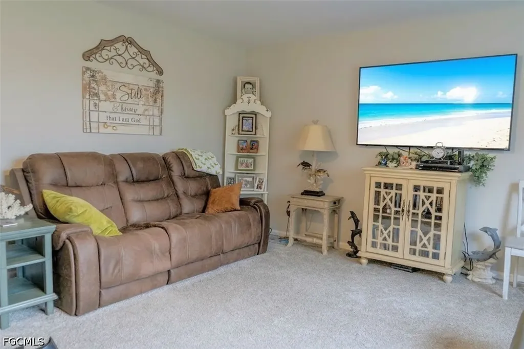 4016 E Sunflower Circle Labelle FL 33935
