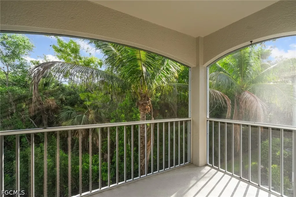18261 Creekside Preserve Loop Fort Myers FL 33908
