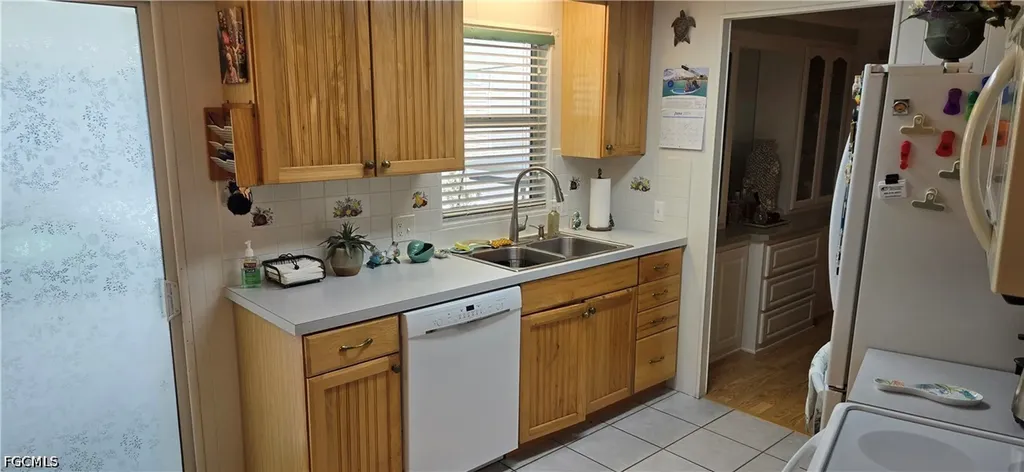 547 Palmer Boulevard North Fort Myers FL 33903