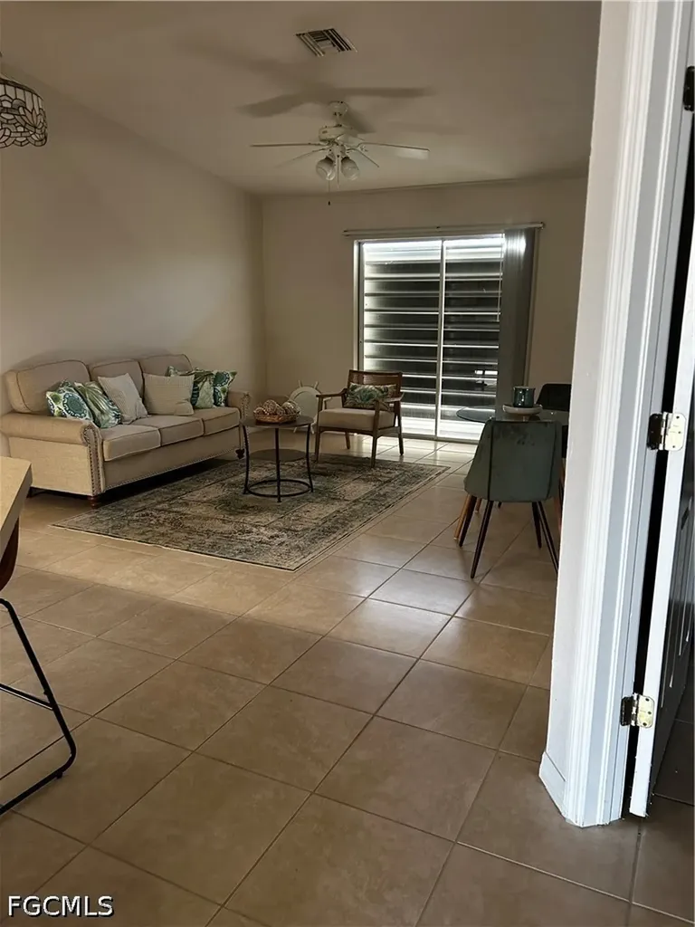 Cape Coral FL, 1427 NE 8th Place