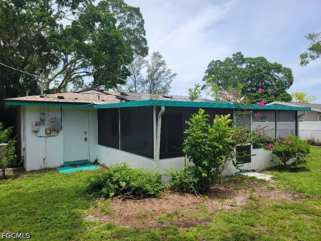 6683 E Tropicana Drive Fort Myers FL 33919