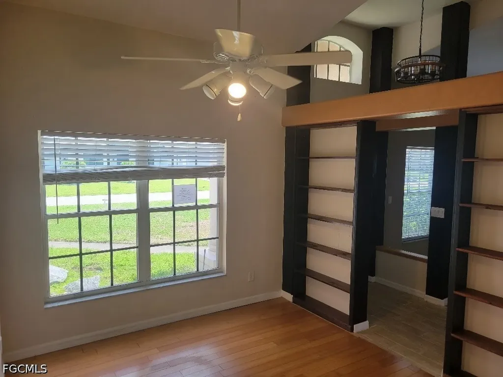 501 SW 9th Street Cape Coral FL 33991
