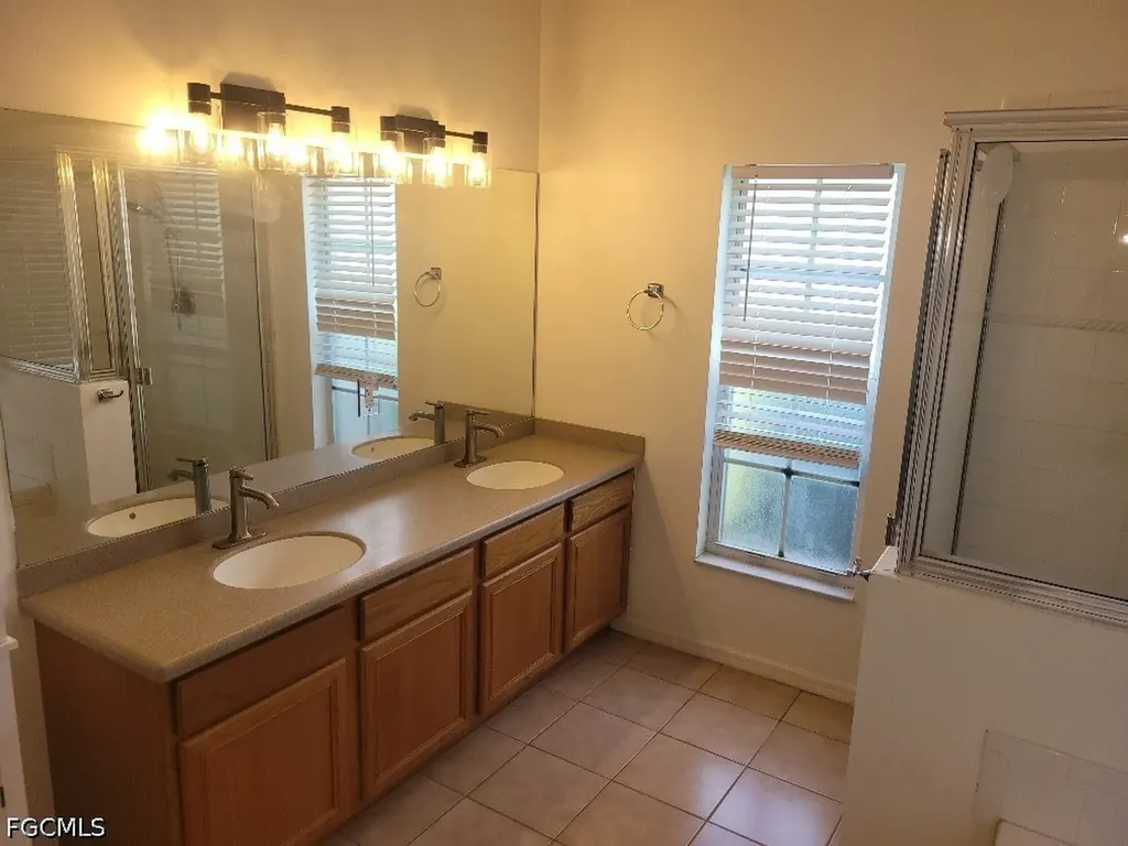 501 SW 9th Street Cape Coral FL 33991