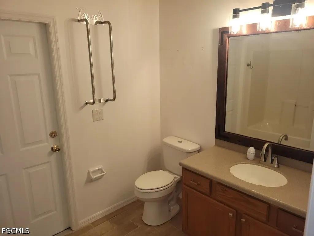 501 SW 9th Street Cape Coral FL 33991