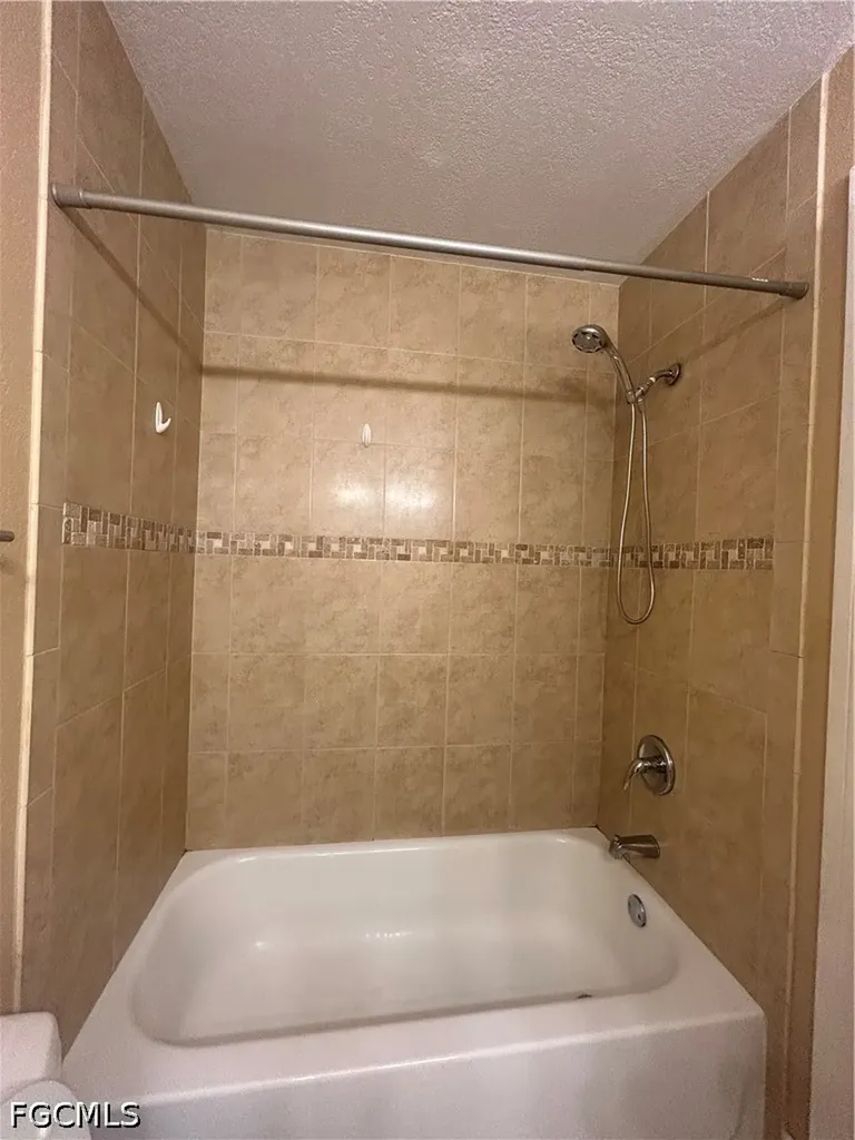 2835 Winkler Avenue Fort Myers FL 33916