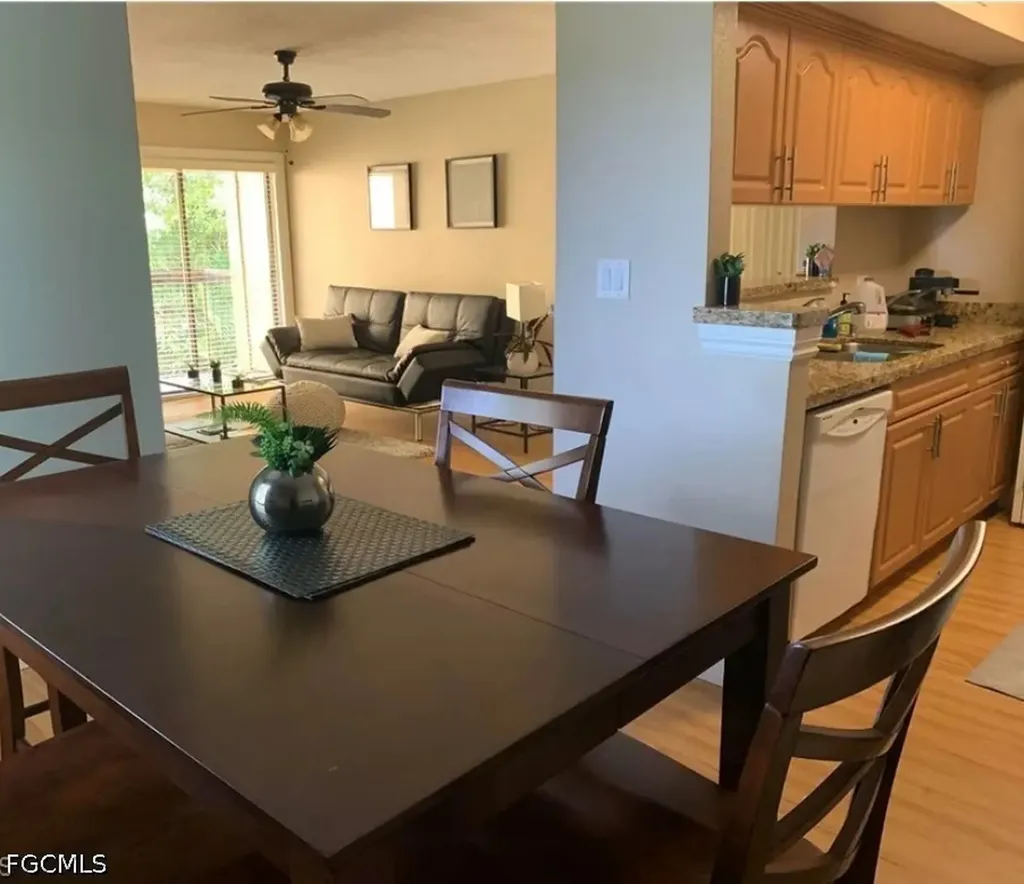 2835 Winkler Avenue Fort Myers FL 33916