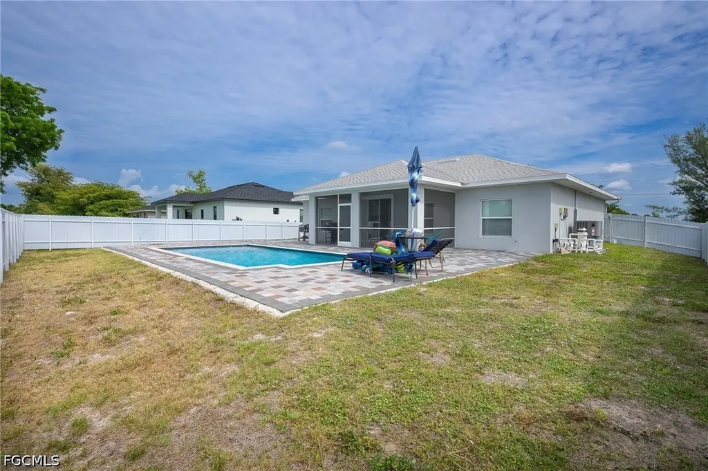 1802 NW 20th Terrace Cape Coral FL 33993