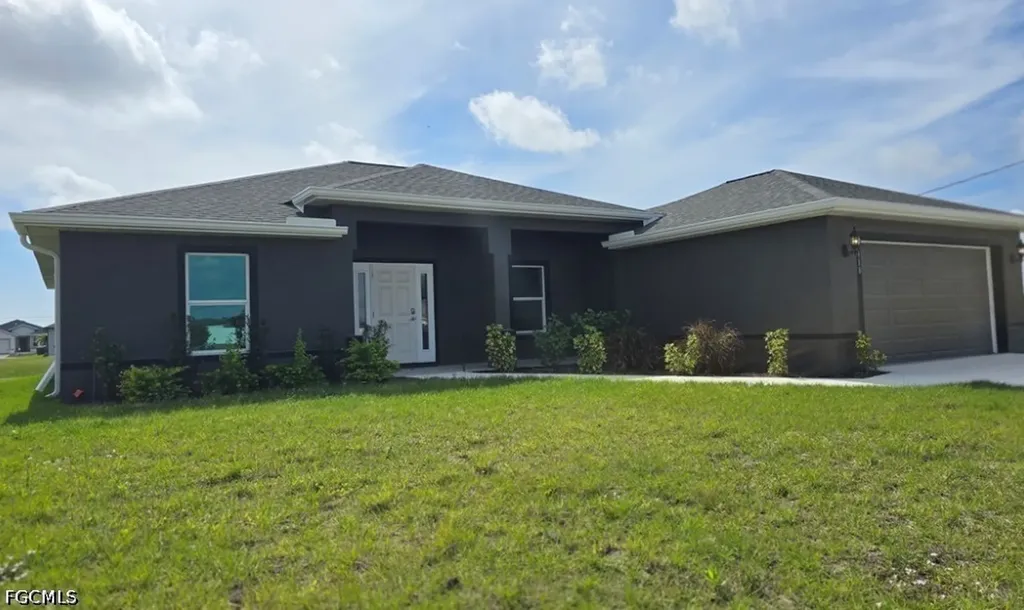 918 NE 12th Street Cape Coral FL 33909