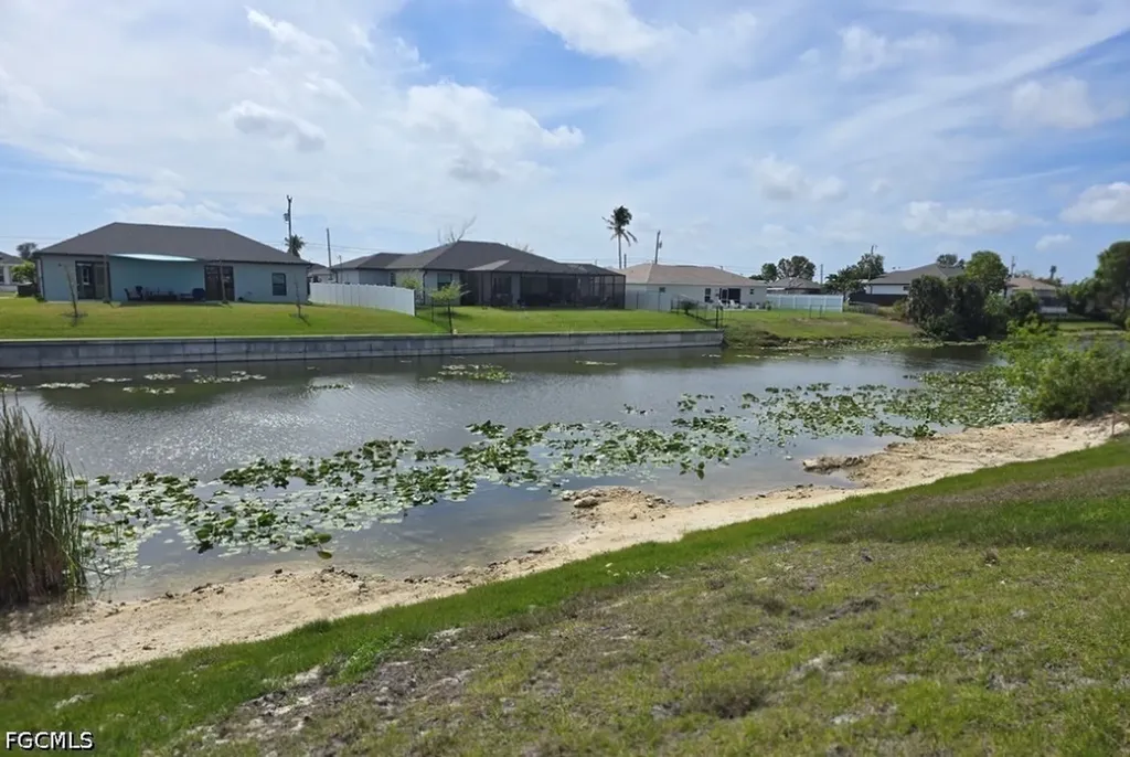 918 NE 12th Street Cape Coral FL 33909