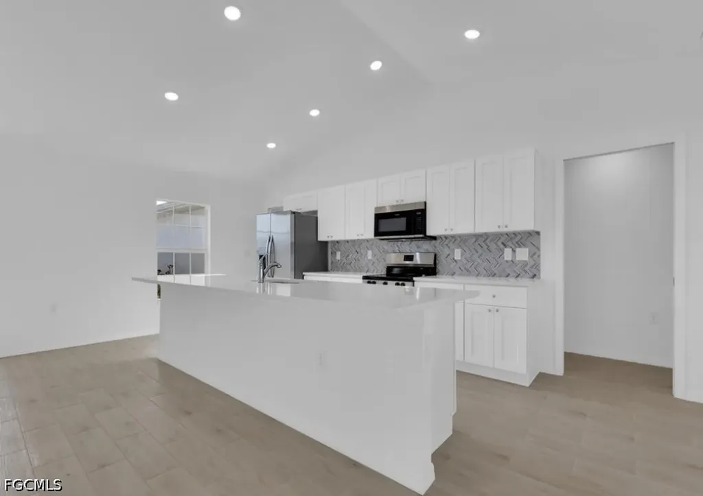 918 NE 12th Street Cape Coral FL 33909
