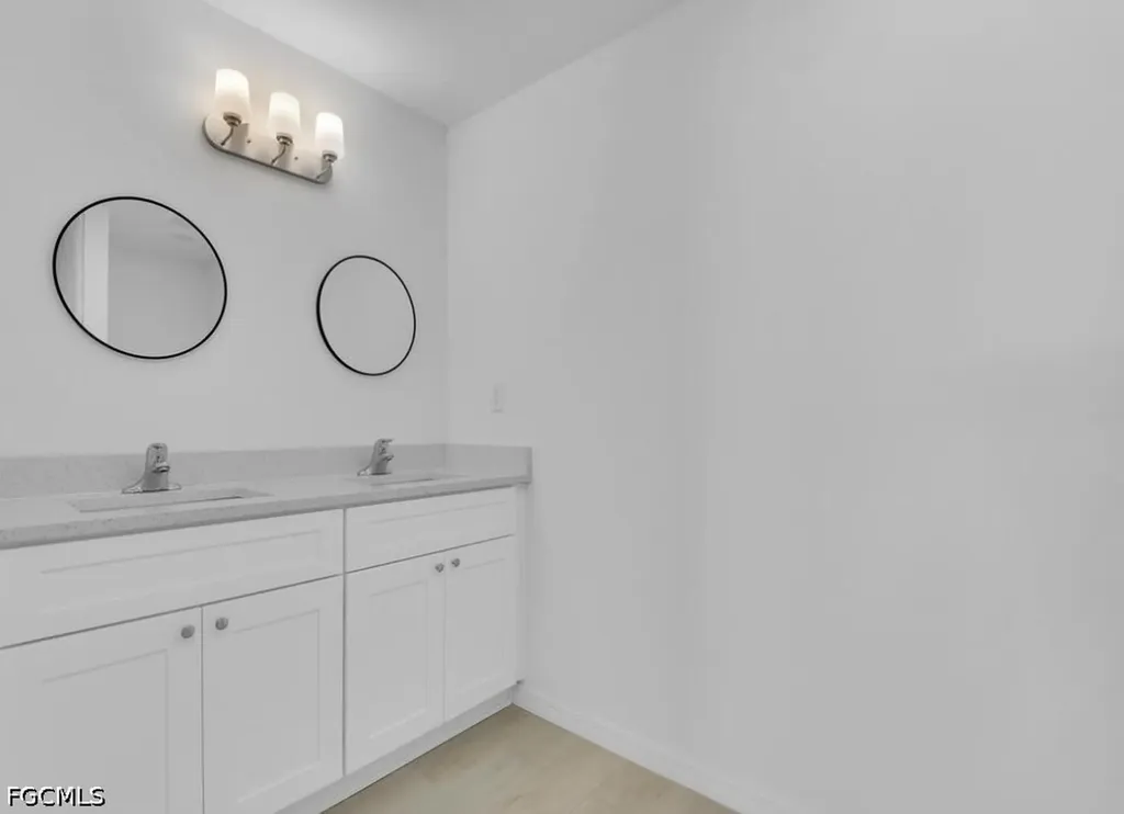 918 NE 12th Street Cape Coral FL 33909