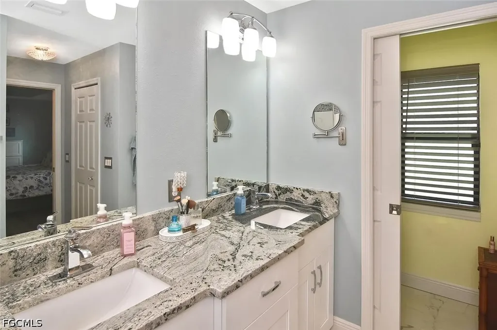 2893 N Vizza Lane North Port FL 34286