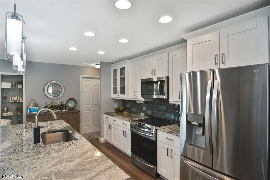 2893 N Vizza Lane North Port FL 34286