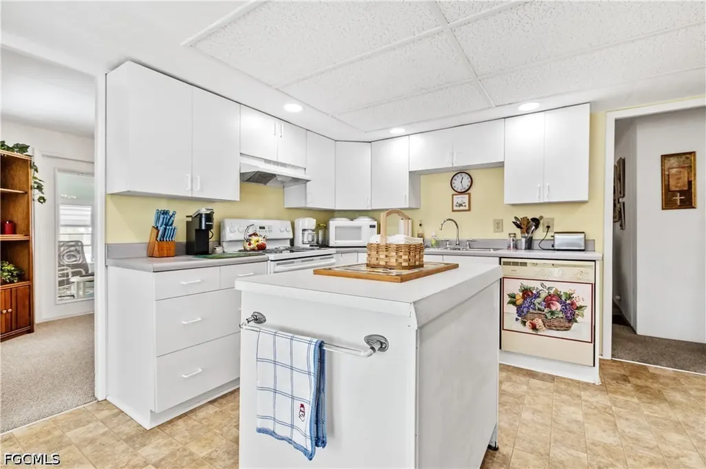 203 Harvest Lane North Fort Myers FL 33917