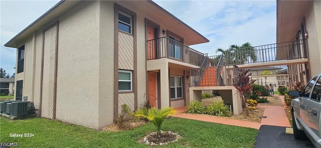 16881 Davis Road Fort Myers FL 33908