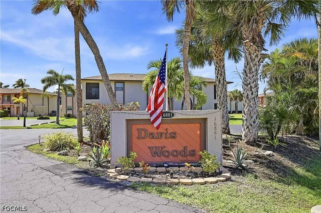 16881 Davis Road Fort Myers FL 33908