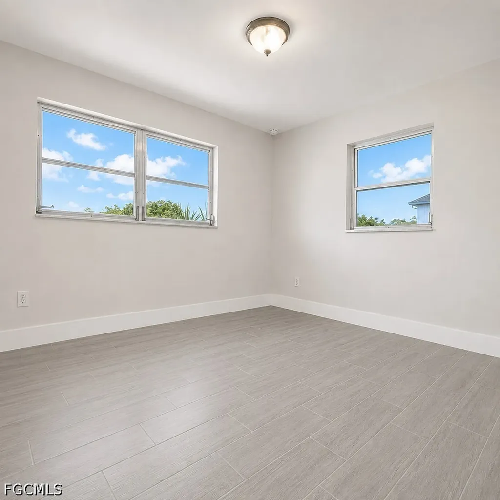 800 Willow Drive Lehigh Acres FL 33936