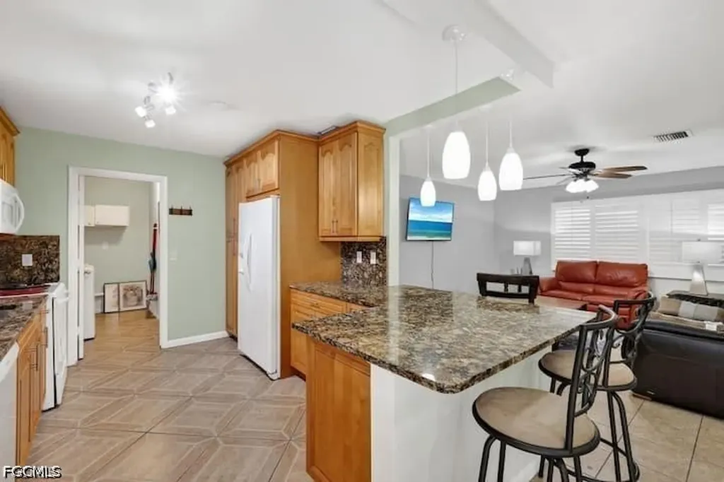 211 S Lake Drive Lehigh Acres FL 33936
