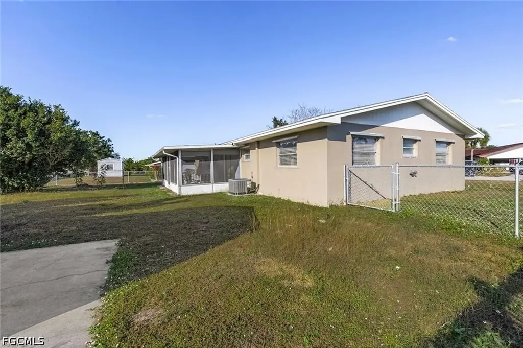 211 S Lake Drive Lehigh Acres FL 33936