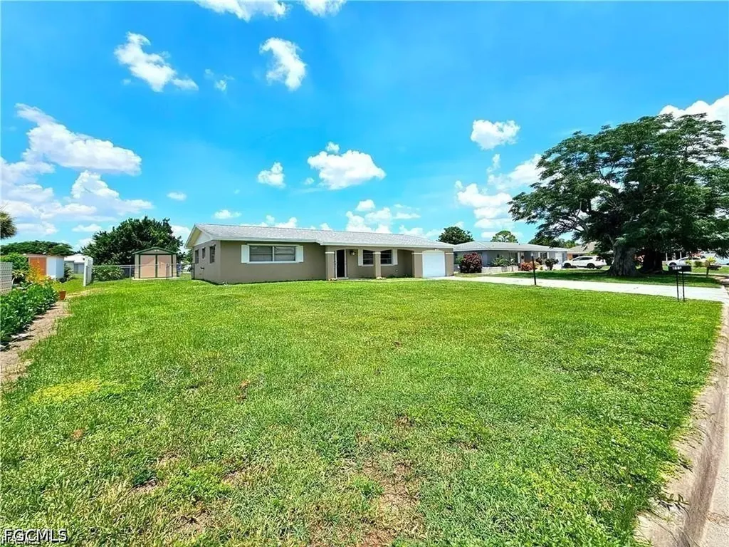 211 S Lake Drive Lehigh Acres FL 33936