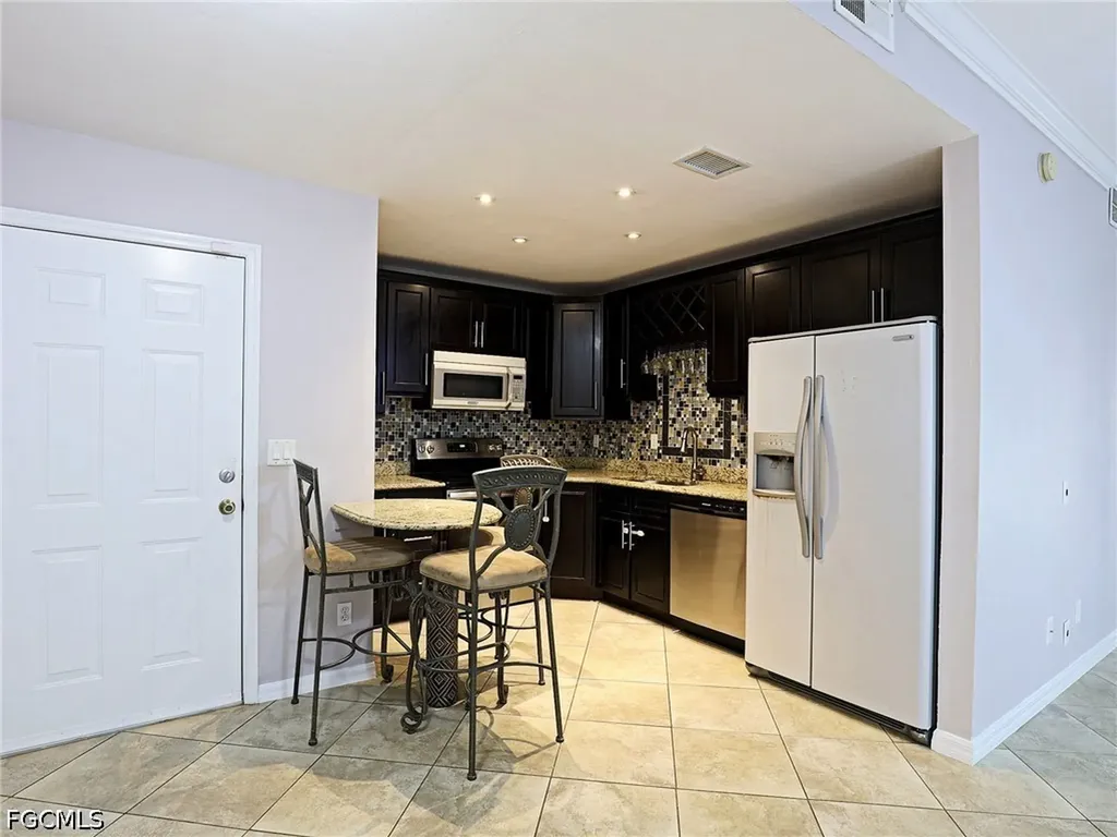 4191 Bellasol Circle Fort Myers FL 33916
