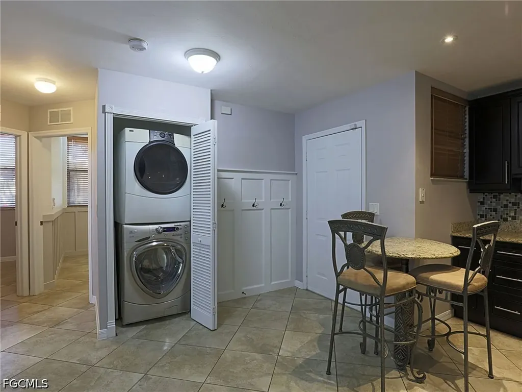4191 Bellasol Circle Fort Myers FL 33916