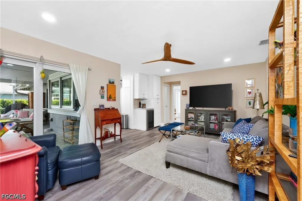 321 Capri Isle Court Punta Gorda FL 33950