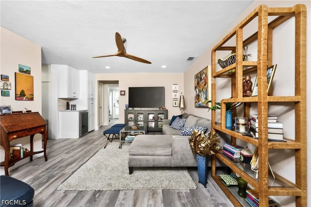 321 Capri Isle Court Punta Gorda FL 33950