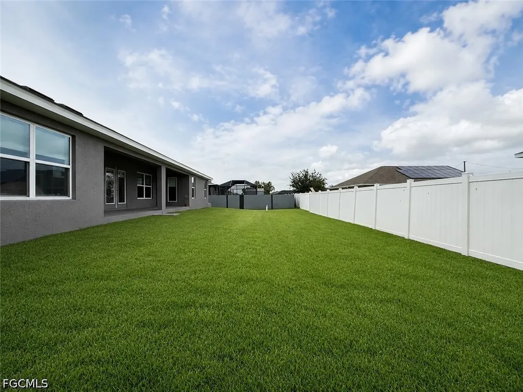 1133 NW 28th Avenue Cape Coral FL 33993