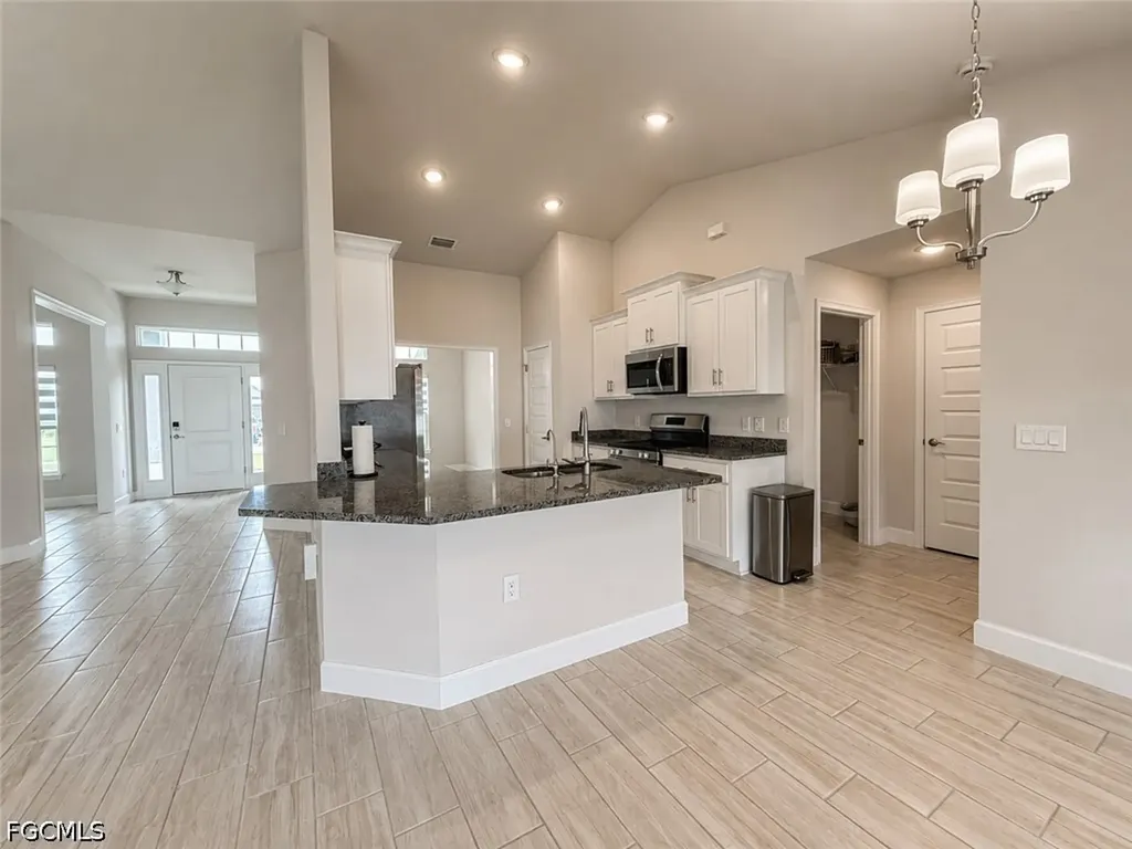 1133 NW 28th Avenue Cape Coral FL 33993