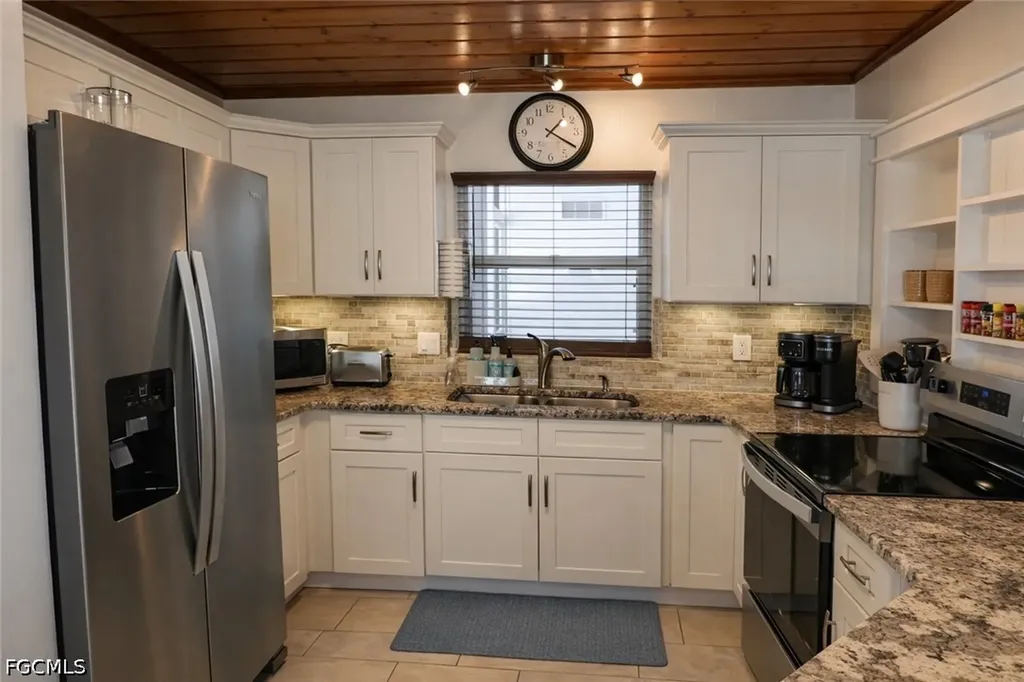 16191 Porto Bello Street Bokeelia FL 33922