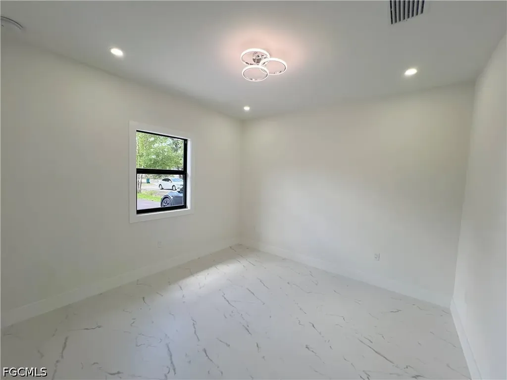 2657 2nd Avenue SE Naples FL 34117