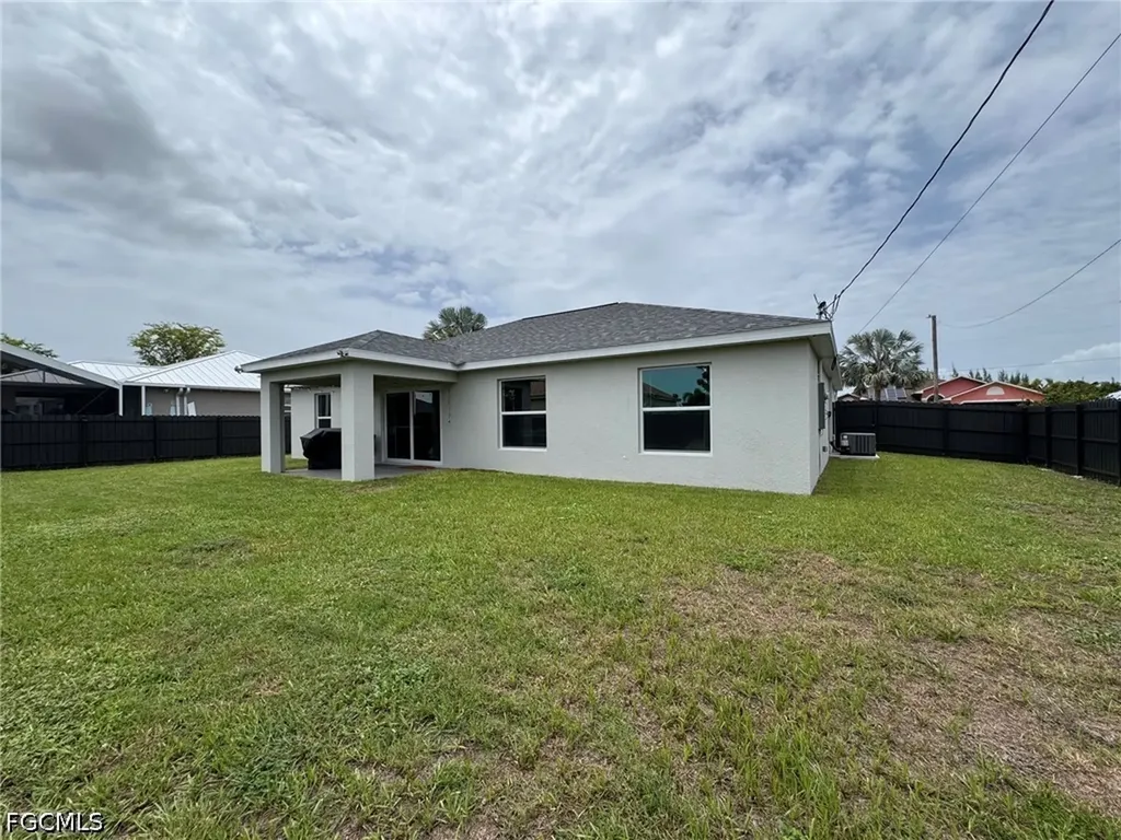330 SW 23rd Terrace Cape Coral FL 33991