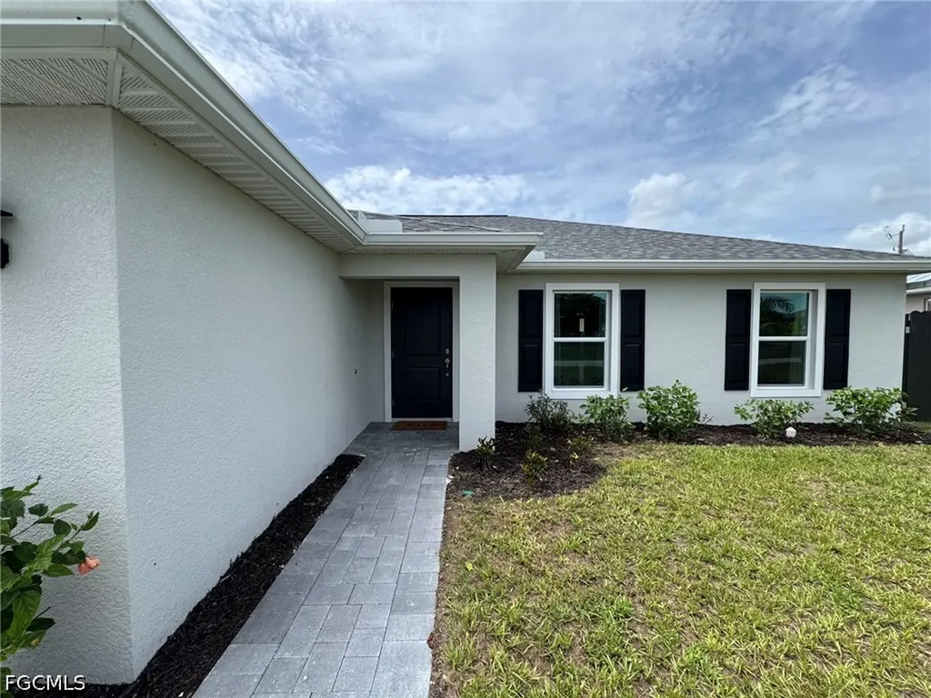 330 SW 23rd Terrace Cape Coral FL 33991