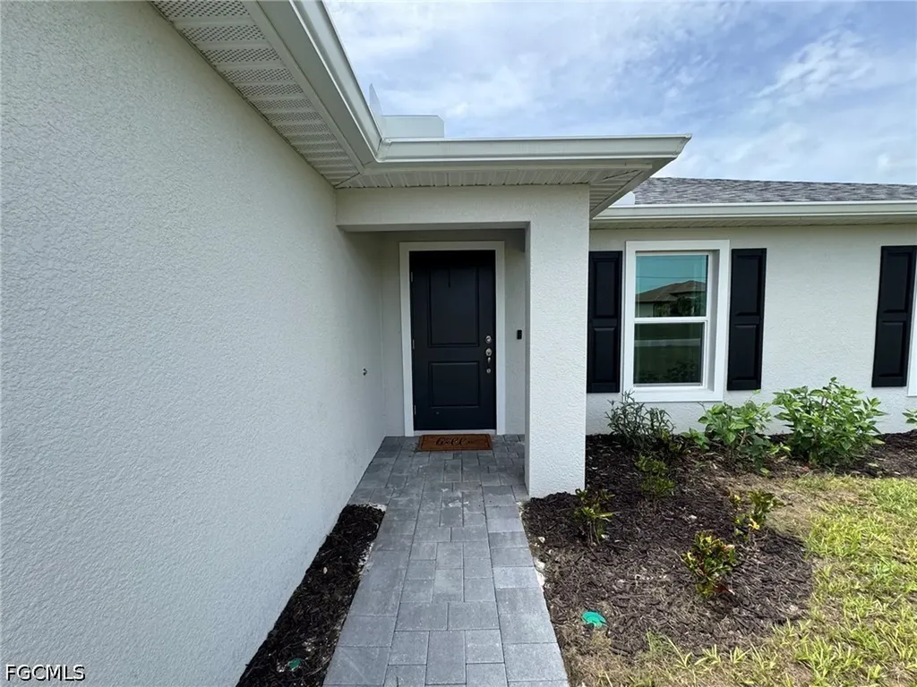 330 SW 23rd Terrace Cape Coral FL 33991