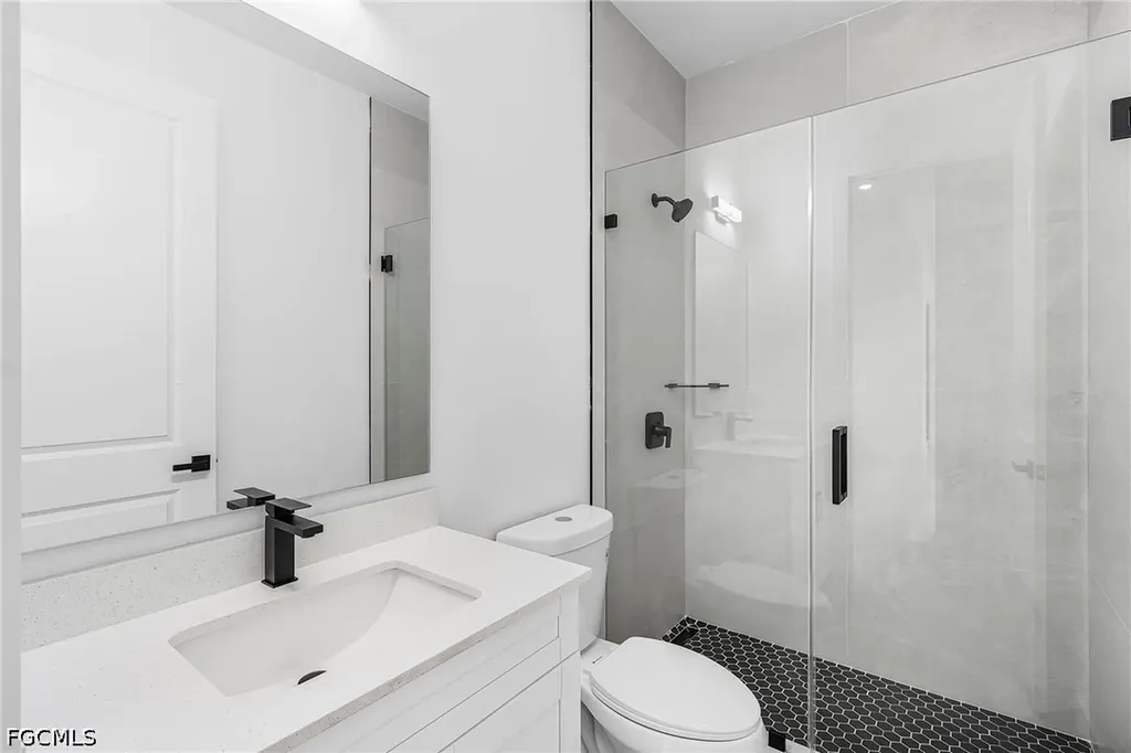 2200 NE 15th Avenue Cape Coral FL 33909