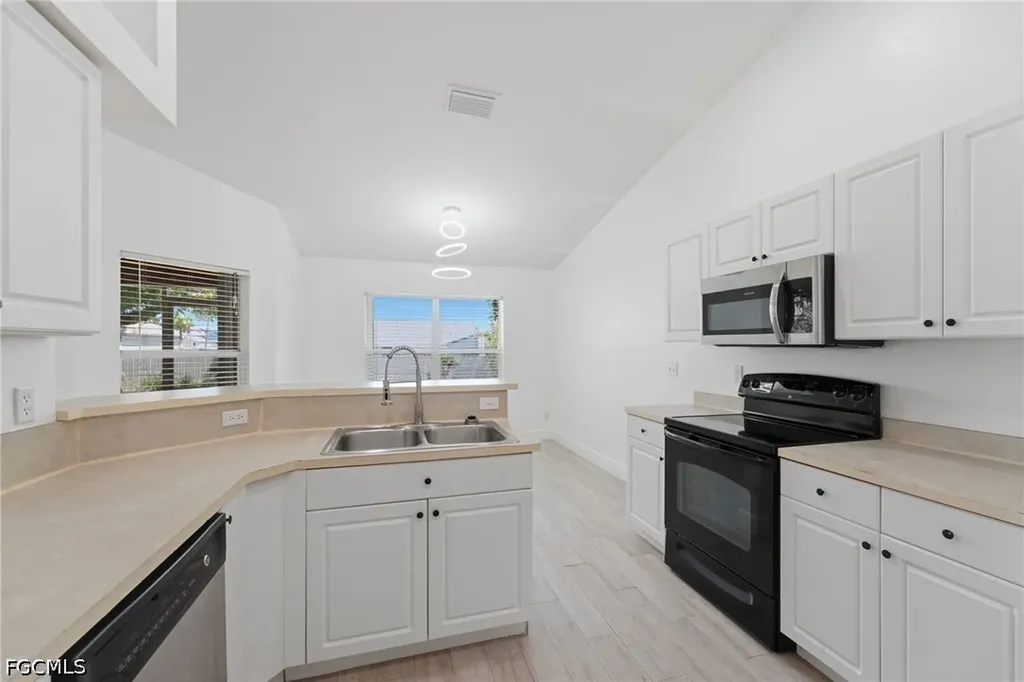 1309 SW 29th Street Cape Coral FL 33914