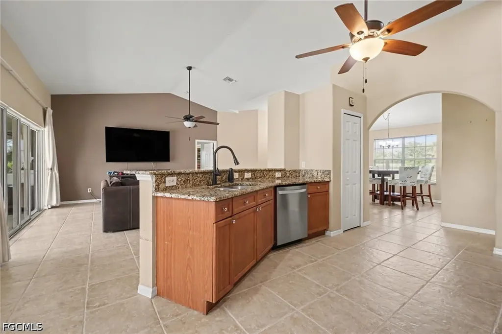 1143 NW 20th Place Cape Coral FL 33993