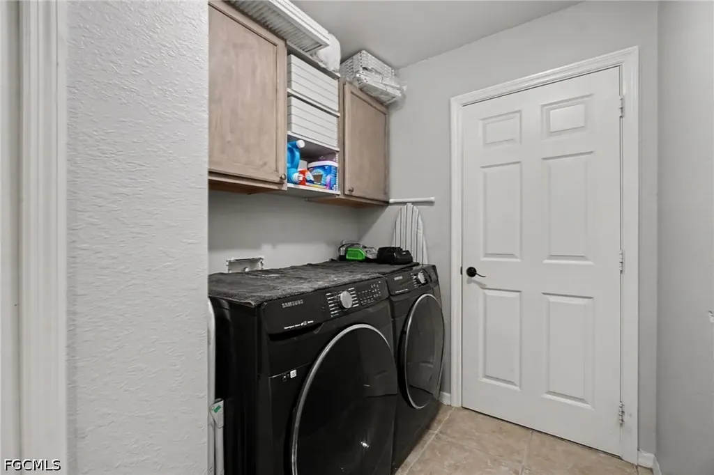 1143 NW 20th Place Cape Coral FL 33993