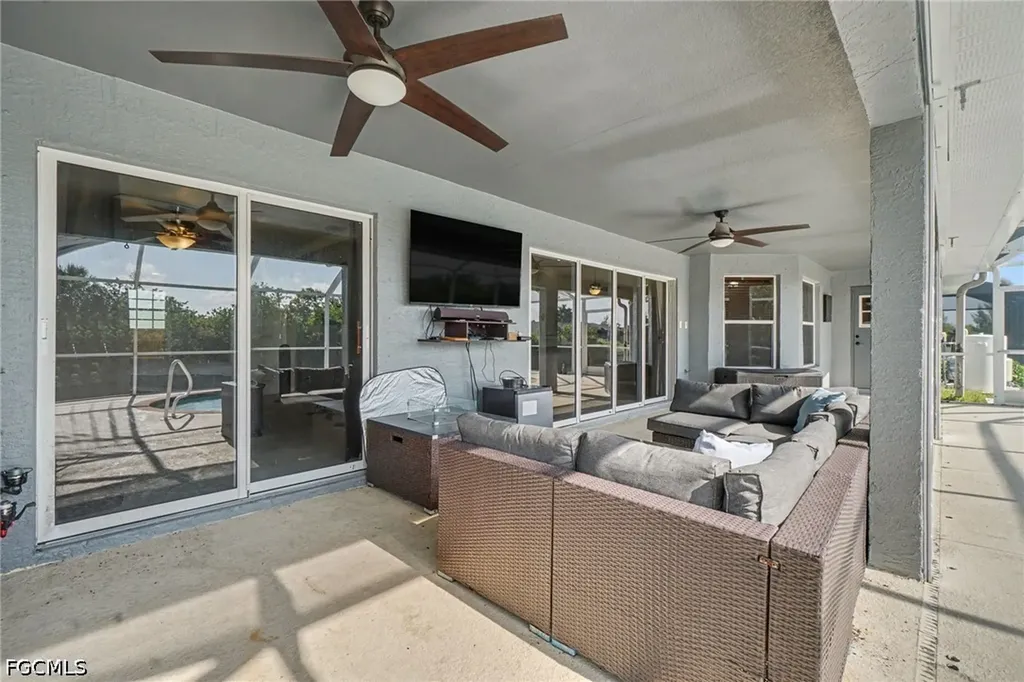 1143 NW 20th Place Cape Coral FL 33993