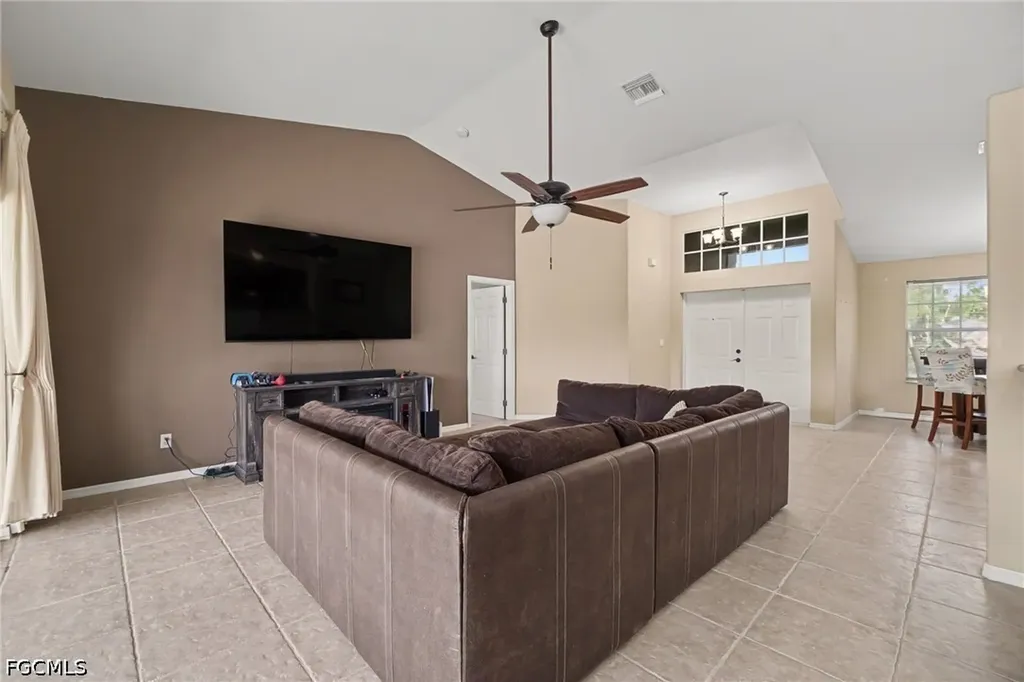 1143 NW 20th Place Cape Coral FL 33993
