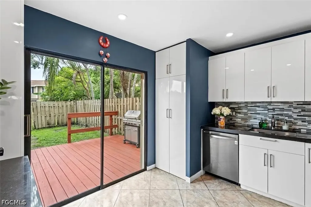11166 NW 37th Street Sunrise FL 33351