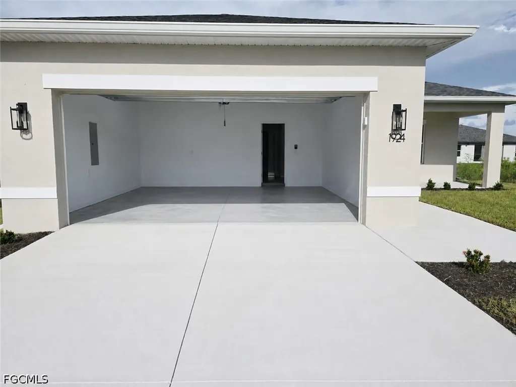 1924 Holyoke Avenue Lehigh Acres FL 33972