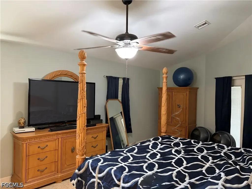 618 SE 18th Street Cape Coral FL 33990