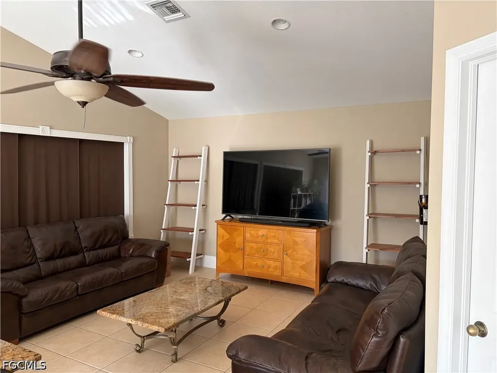 618 SE 18th Street Cape Coral FL 33990