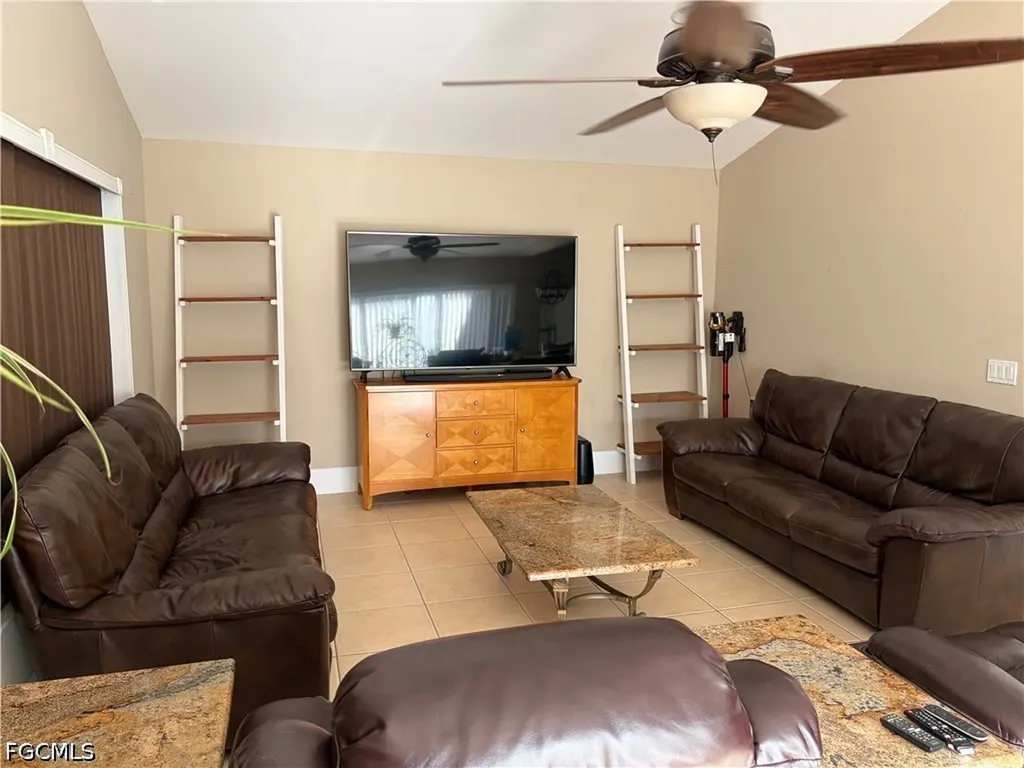 618 SE 18th Street Cape Coral FL 33990