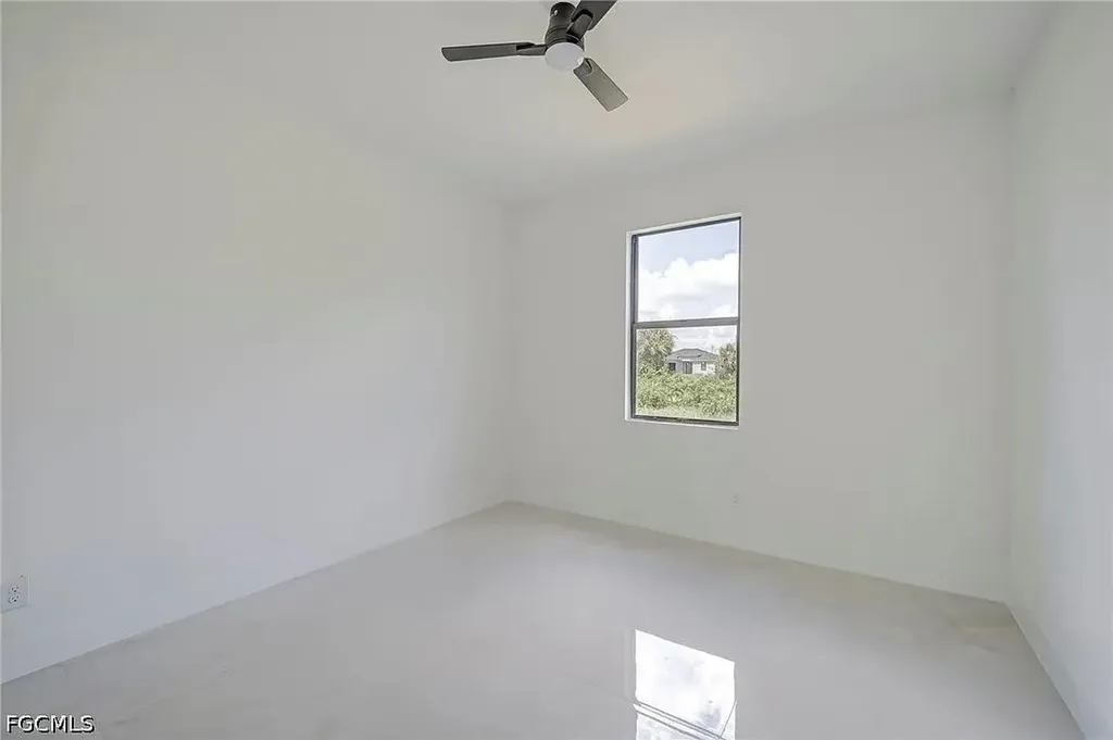 5905 Sunshine Boulevard N Lehigh Acres FL 33971