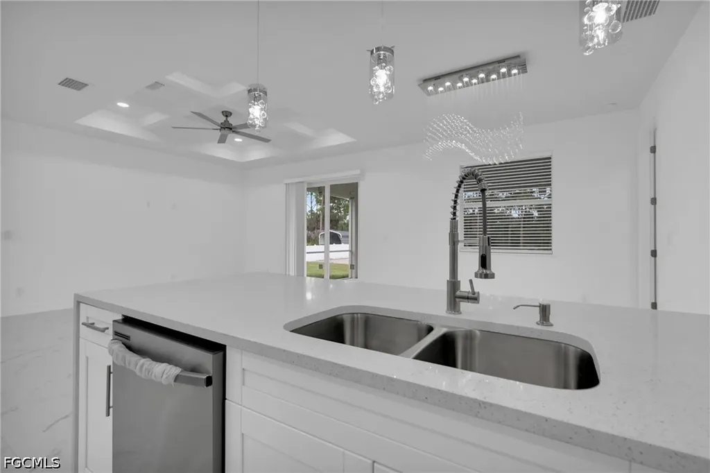 811 Congress Avenue Lehigh Acres FL 33972